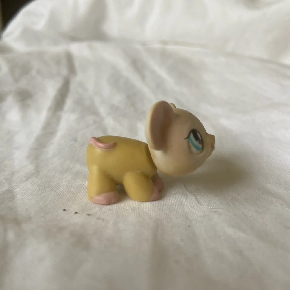 Littlest Pet Shop littlest pet